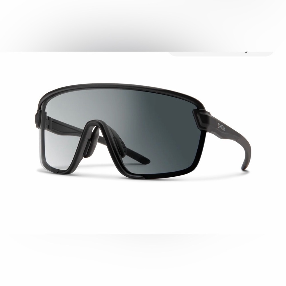 SMITH Bobcat Matte Black | ChromaPop Photochromic Clear To Gray